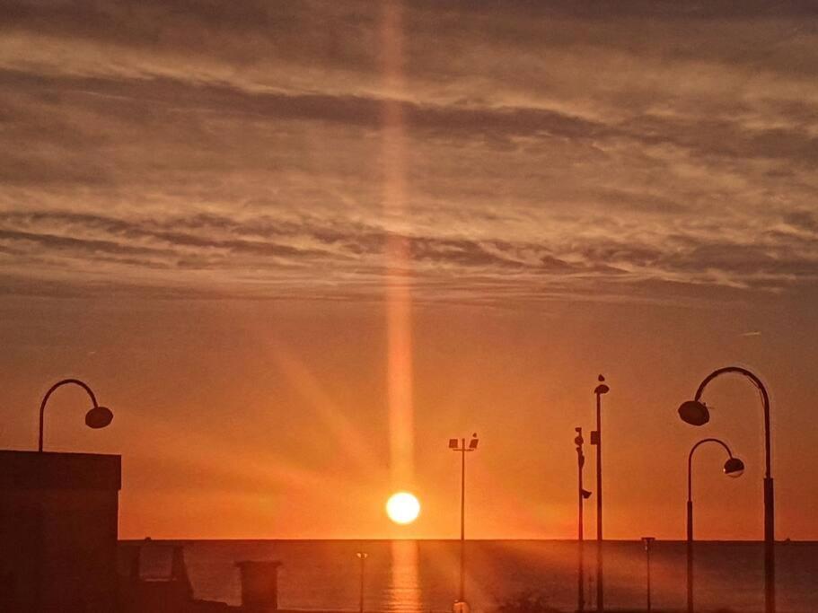 T2 Cosy A La Plage, Terrasse Vue Sur Mer Et Parking Privatif Narbonne Luaran gambar